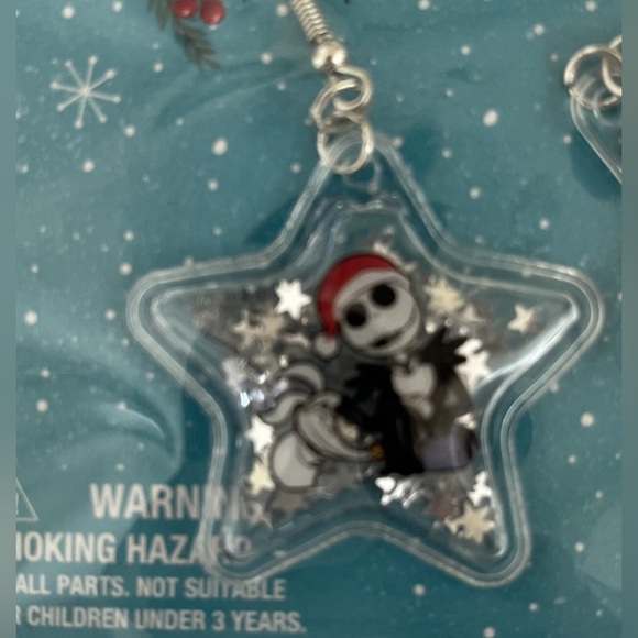 Disney the nightmare before Christmas dangle earrings (NWT)w/silver stars inside - Picture 4 of 4